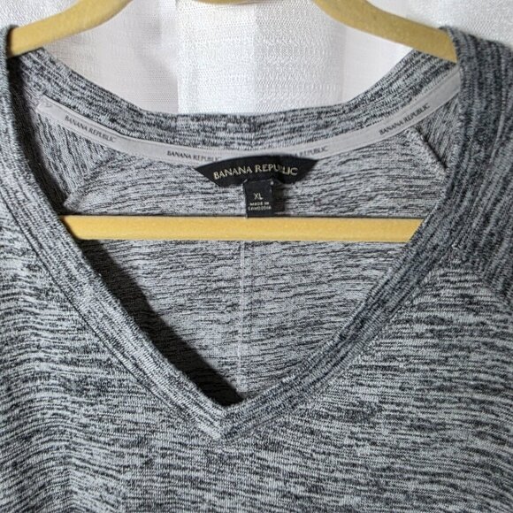 Banana Republic Women's Heather Gray Long-sleeved Tunic Top size XL - Picture 2 of 7